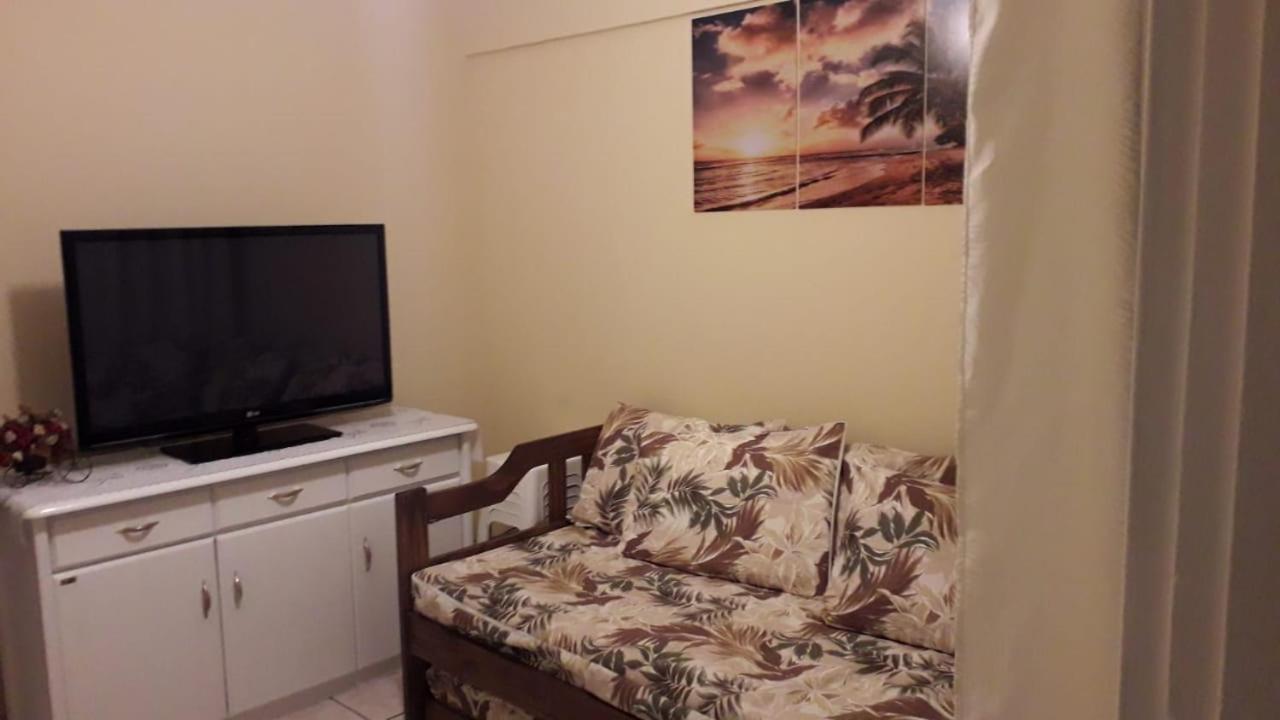 Lindo Em Frente A *